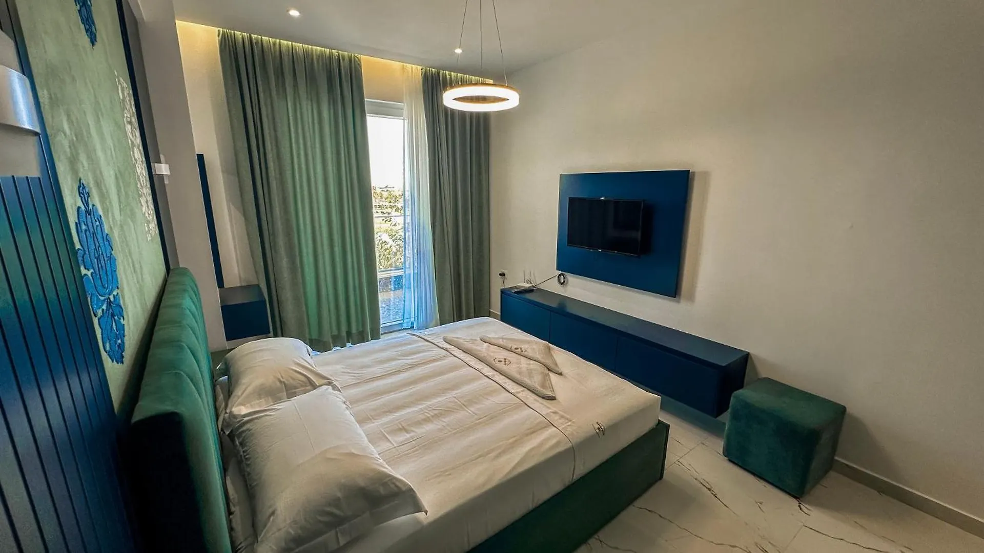 Ekam Sun Apartments Golem  Albania