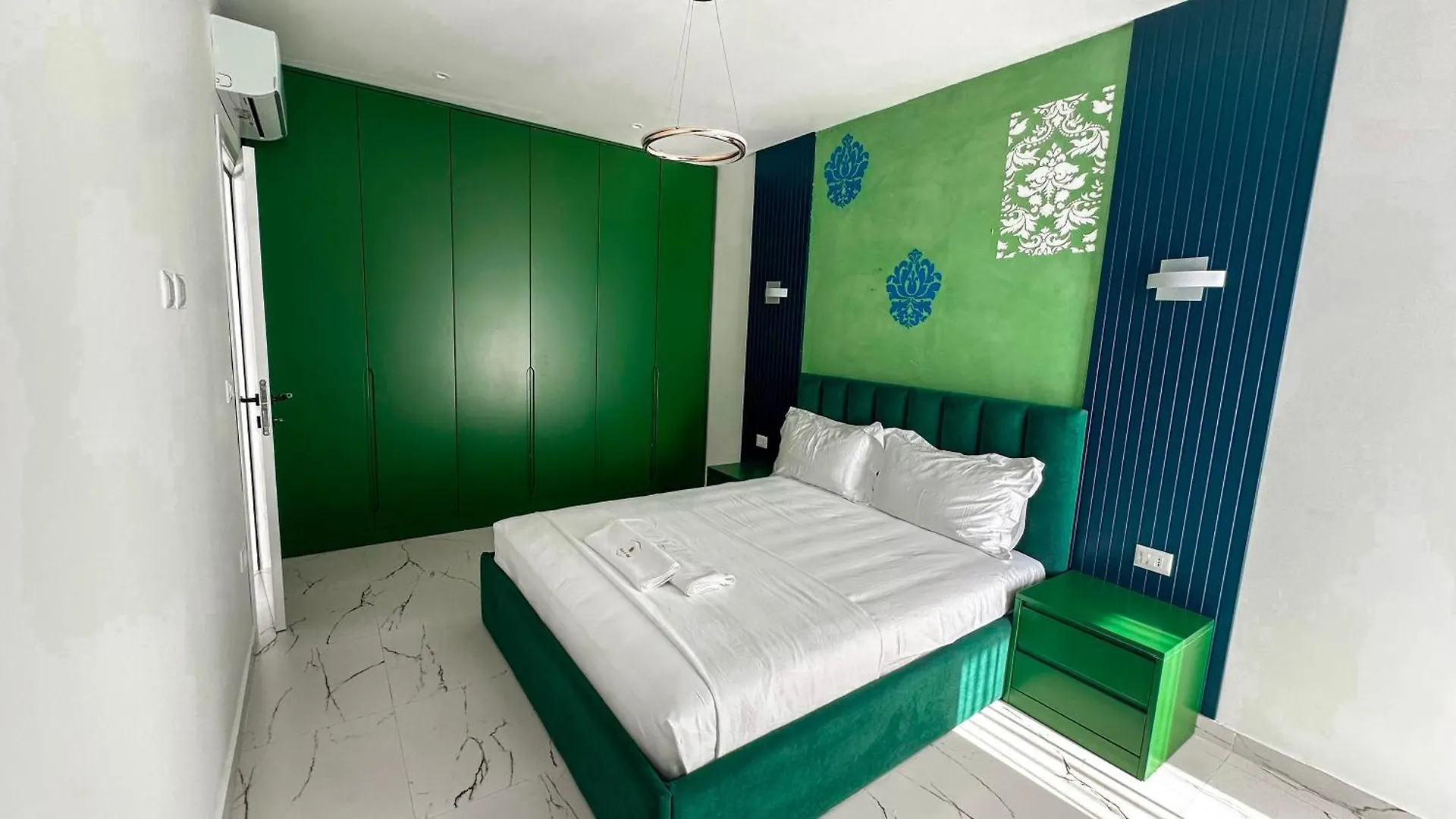 Ekam Sun Apartments ゴーレム