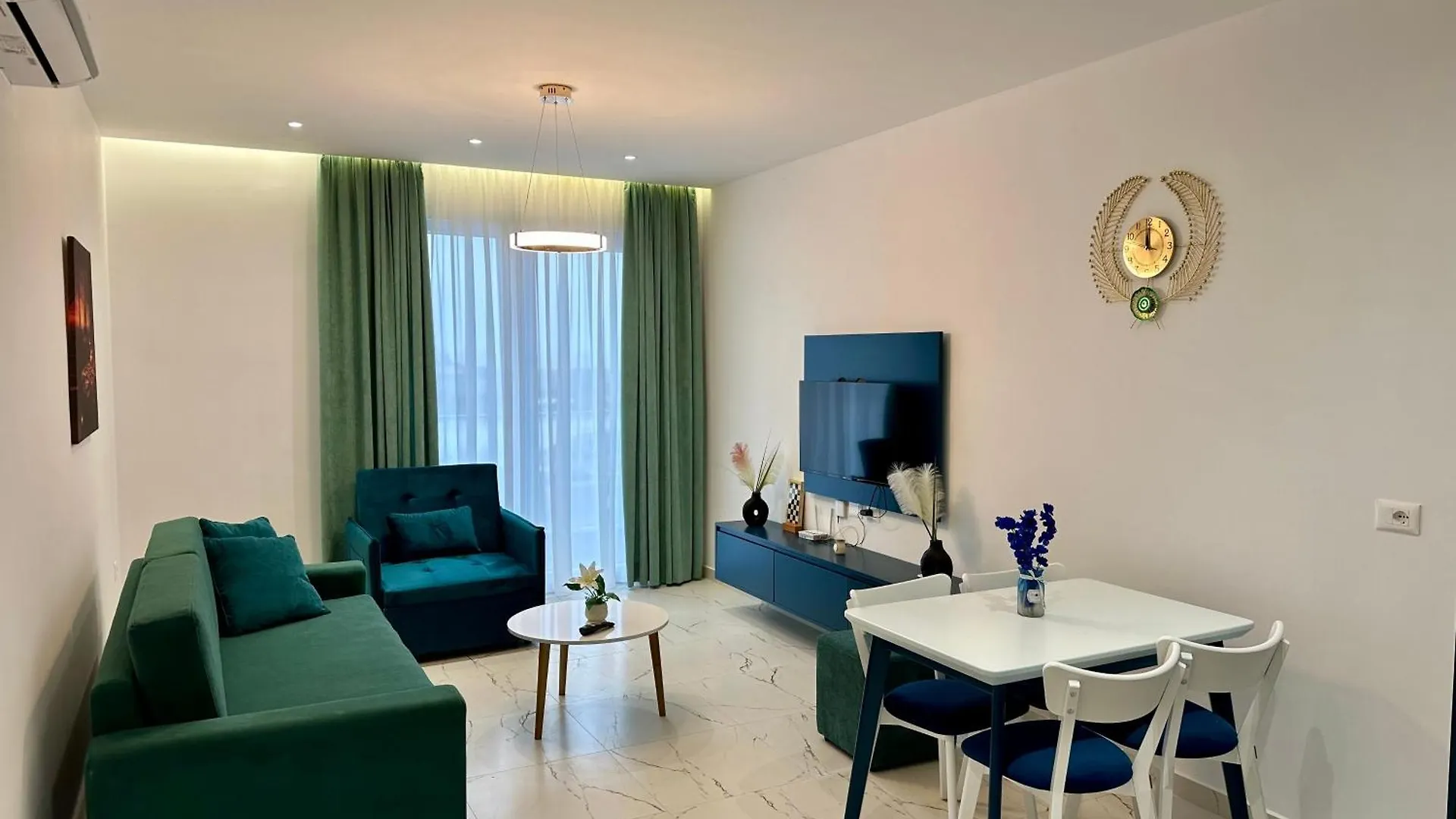 Ekam Sun Apartments ゴーレム アルバニア