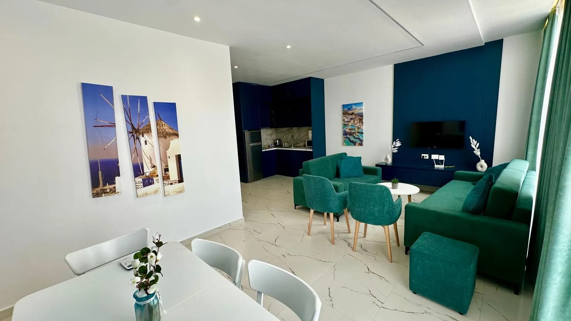 Ekam Sun Apartments ゴーレム