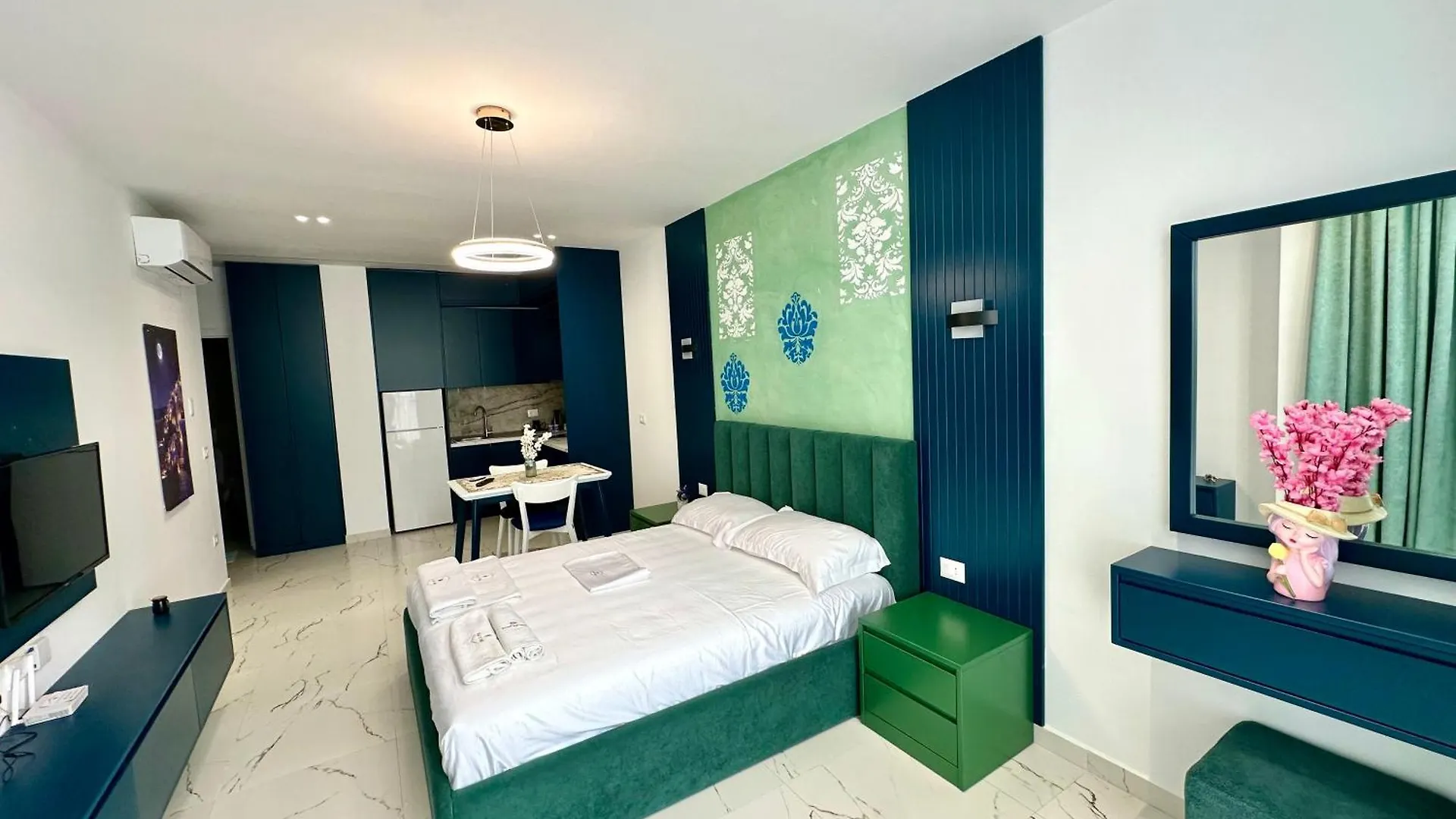 Ekam Sun Apartments Golem  Albania