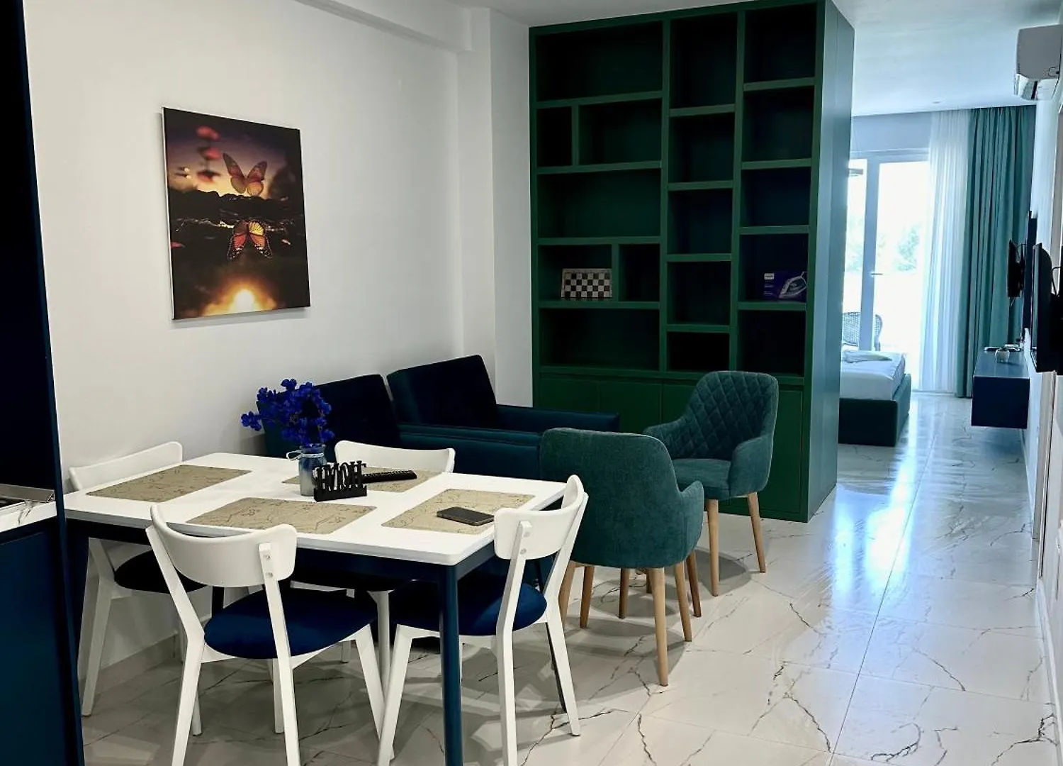 Ekam Sun Apartments ゴーレム